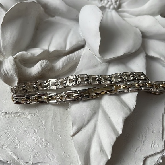 Napier Silver And Gold Tone Link Chain Bracelet - Picture 2 of 8